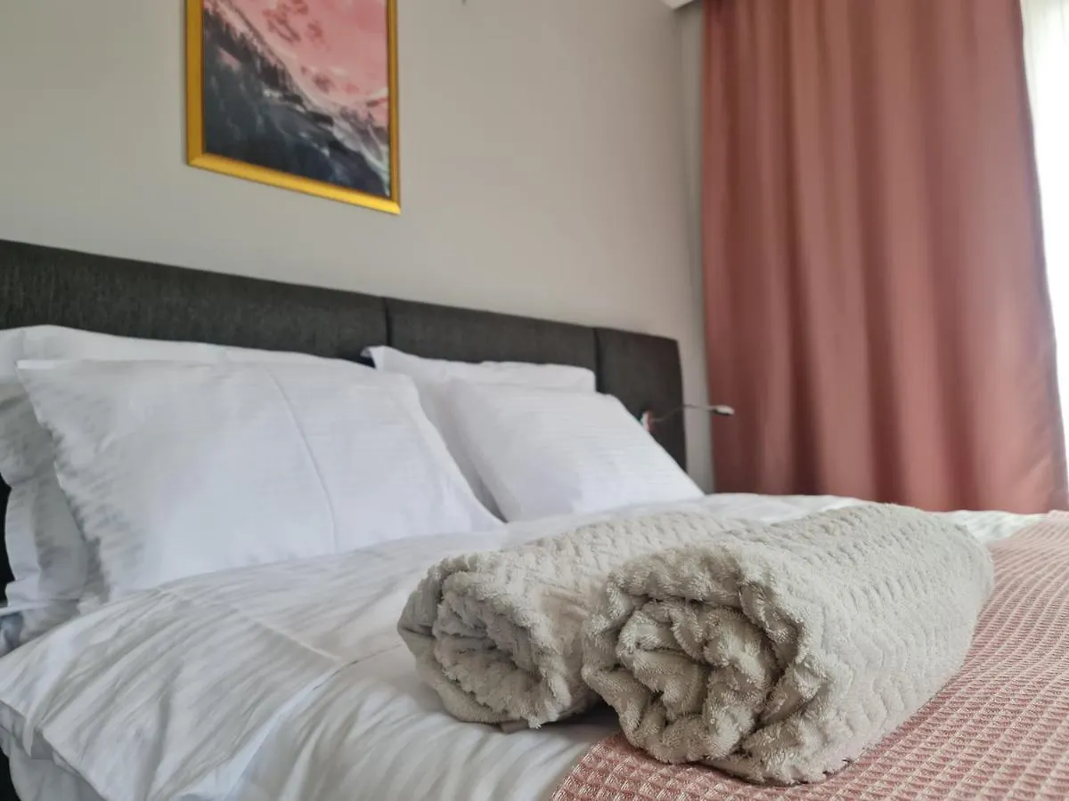 Отель Smart Airport Hostel Arnavutkoy